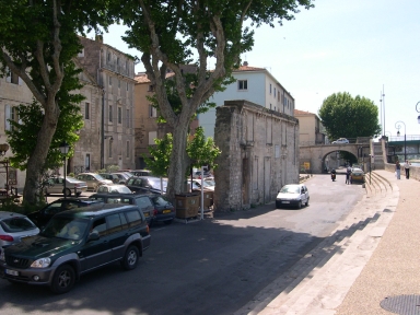 quais le long du Rhône